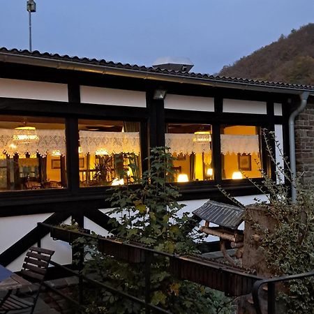 Ahrbruck Hotel-Restaurant Tannenhof מראה חיצוני תמונה
