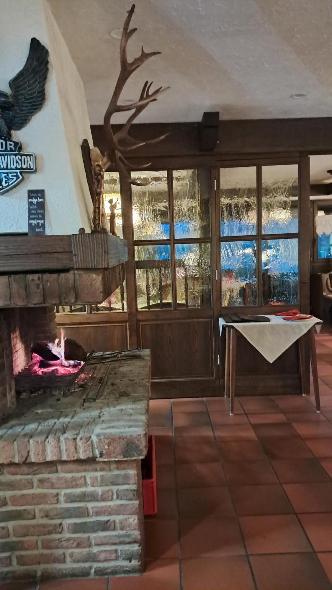 Ahrbruck Hotel-Restaurant Tannenhof מראה חיצוני תמונה